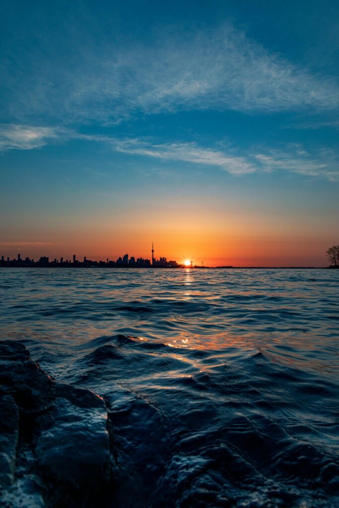 Toronto, Canada – A Sky-High Perspective Over the Lake Skylines